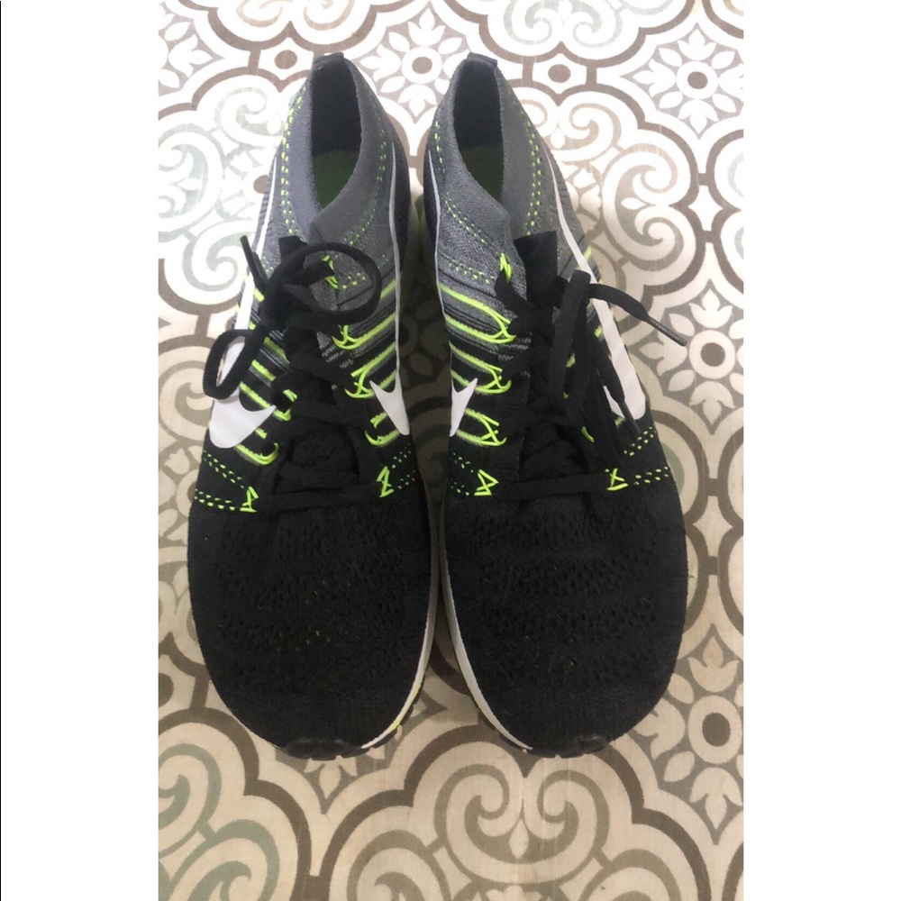 Men’s Nike athletic shoes